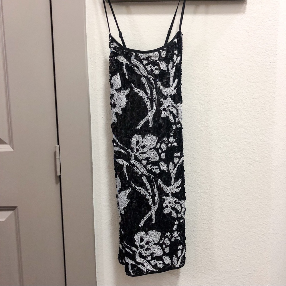 Laundry by Shelli Segal Black white mini dress